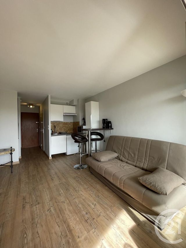 Appartement T1 &agrave; louer - 1 pi&egrave;ce - 22,05 m2 - Bandol - 83 - PROVENCE-ALPES-COTE-D-AZUR