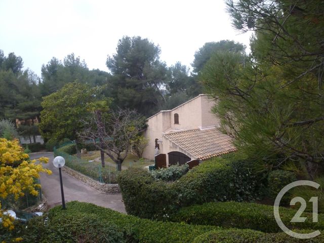 Appartement T1 &agrave; louer - 1 pi&egrave;ce - 27,83 m2 - La Ciotat - 13 - PROVENCE-ALPES-COTE-D-AZUR