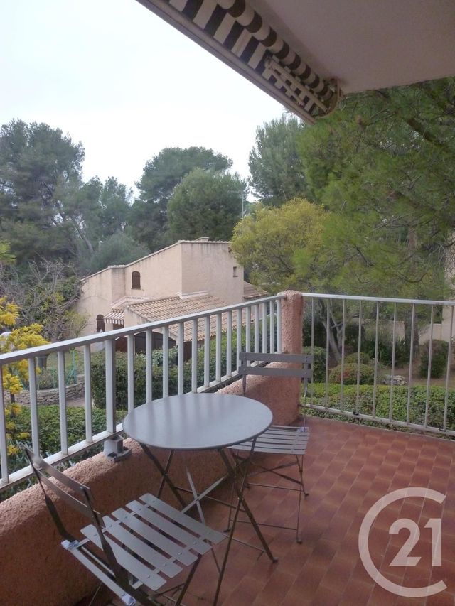 Appartement T1 &agrave; louer - 1 pi&egrave;ce - 27,83 m2 - La Ciotat - 13 - PROVENCE-ALPES-COTE-D-AZUR