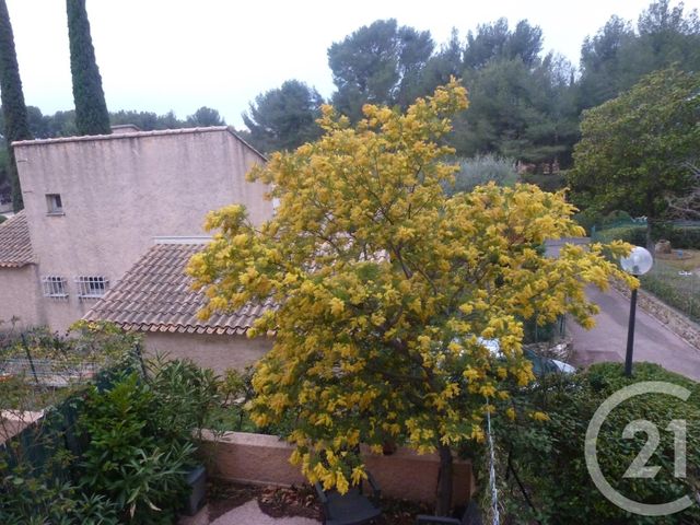 Appartement T1 &agrave; louer - 1 pi&egrave;ce - 27,83 m2 - La Ciotat - 13 - PROVENCE-ALPES-COTE-D-AZUR