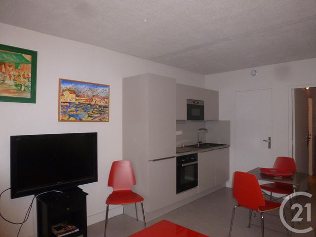 Appartement T1 &agrave; louer - 1 pi&egrave;ce - 27,83 m2 - La Ciotat - 13 - PROVENCE-ALPES-COTE-D-AZUR