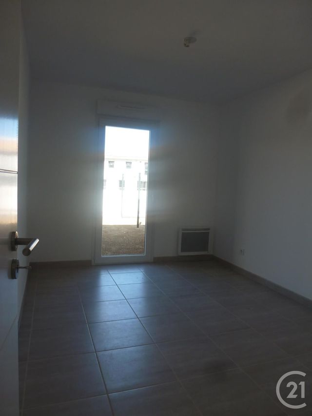 Appartement T2 &agrave; louer - 2 pi&egrave;ces - 47,48 m2 - St Cyr Sur Mer - 83 - PROVENCE-ALPES-COTE-D-AZUR