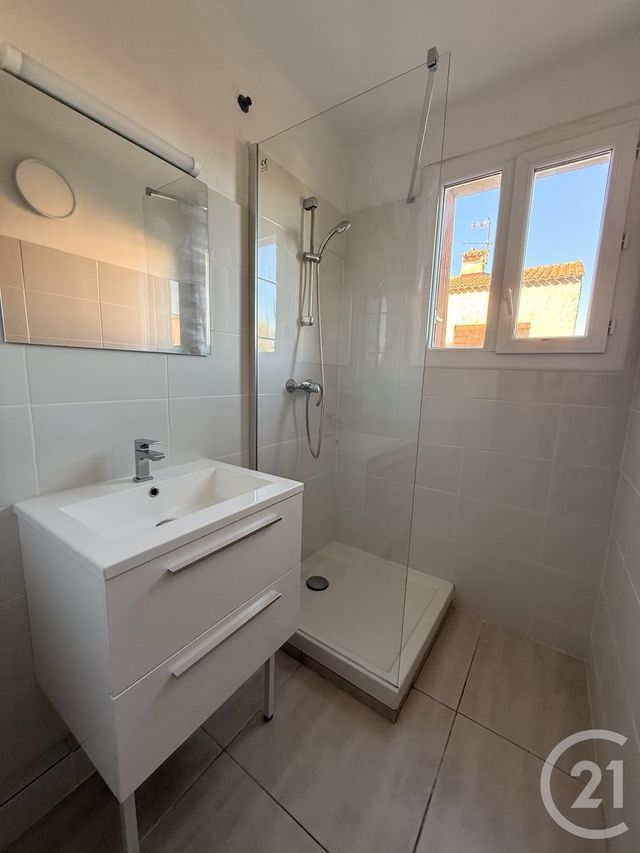 Appartement Studio &agrave; louer - 1 pi&egrave;ce - 34,97 m2 - La Ciotat - 13 - PROVENCE-ALPES-COTE-D-AZUR