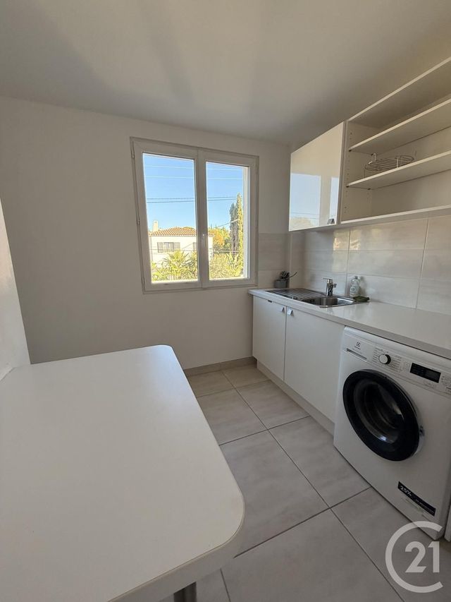 Appartement Studio &agrave; louer - 1 pi&egrave;ce - 34,97 m2 - La Ciotat - 13 - PROVENCE-ALPES-COTE-D-AZUR