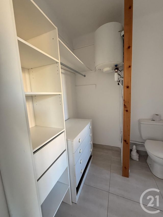 Appartement Studio &agrave; louer - 1 pi&egrave;ce - 34,97 m2 - La Ciotat - 13 - PROVENCE-ALPES-COTE-D-AZUR