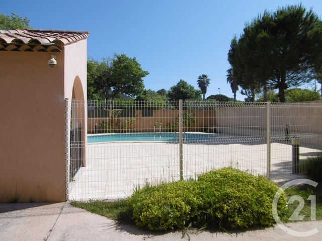 Appartement F2 &agrave; louer - 2 pi&egrave;ces - 39,17 m2 - St Cyr Sur Mer - 83 - PROVENCE-ALPES-COTE-D-AZUR