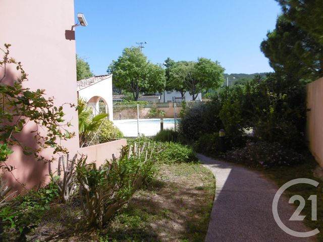 Appartement F2 &agrave; louer - 2 pi&egrave;ces - 39,17 m2 - St Cyr Sur Mer - 83 - PROVENCE-ALPES-COTE-D-AZUR