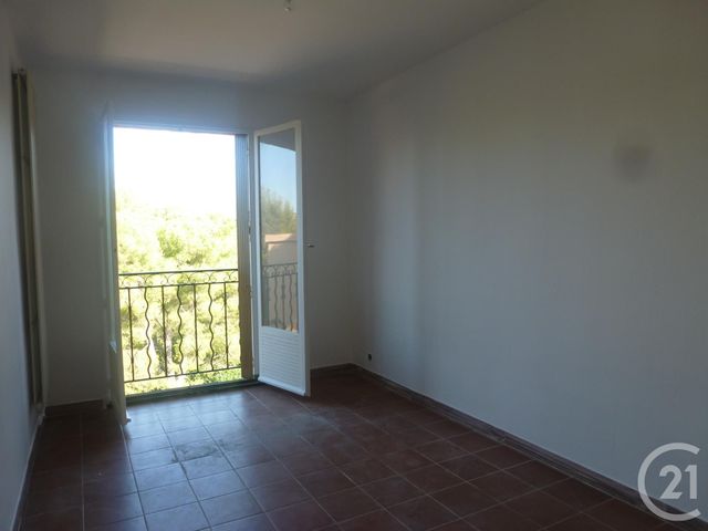Appartement F3 &agrave; louer - 3 pi&egrave;ces - 65,50 m2 - La Ciotat - 13 - PROVENCE-ALPES-COTE-D-AZUR