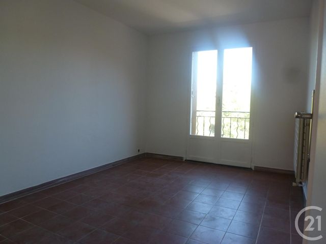 Appartement F3 &agrave; louer - 3 pi&egrave;ces - 65,50 m2 - La Ciotat - 13 - PROVENCE-ALPES-COTE-D-AZUR