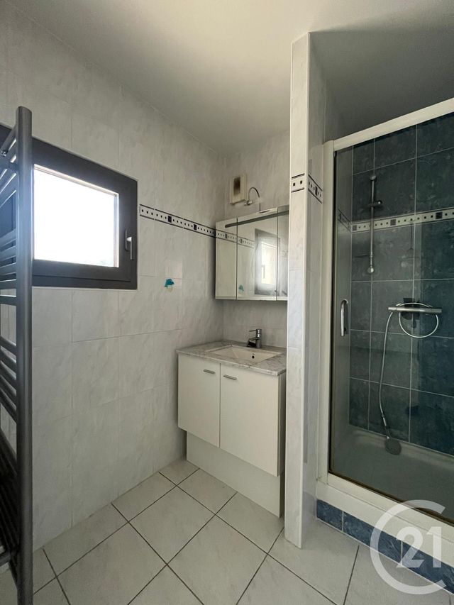 Appartement T2 &agrave; vendre - 2 pi&egrave;ces - 45,19 m2 - La Ciotat - 13 - PROVENCE-ALPES-COTE-D-AZUR