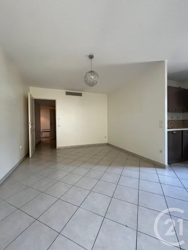 Appartement T2 &agrave; vendre - 2 pi&egrave;ces - 45,19 m2 - La Ciotat - 13 - PROVENCE-ALPES-COTE-D-AZUR
