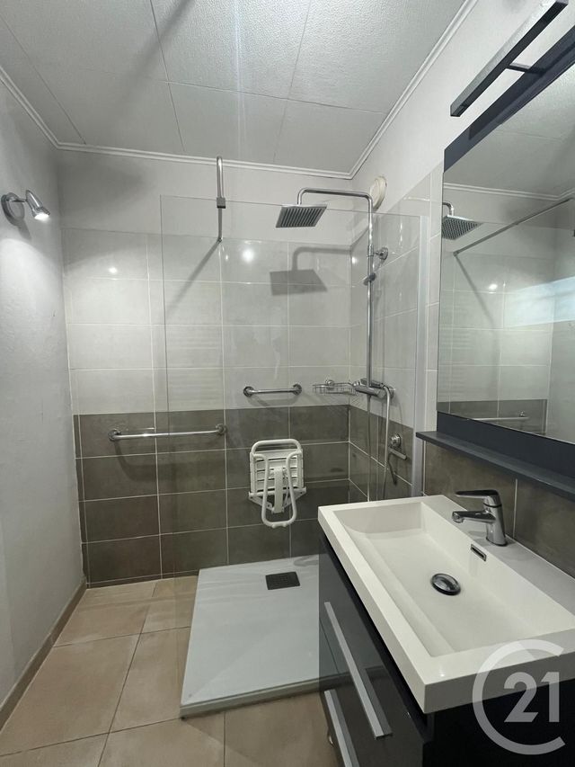 Appartement T2 &agrave; vendre - 2 pi&egrave;ces - 51,90 m2 - La Ciotat - 13 - PROVENCE-ALPES-COTE-D-AZUR