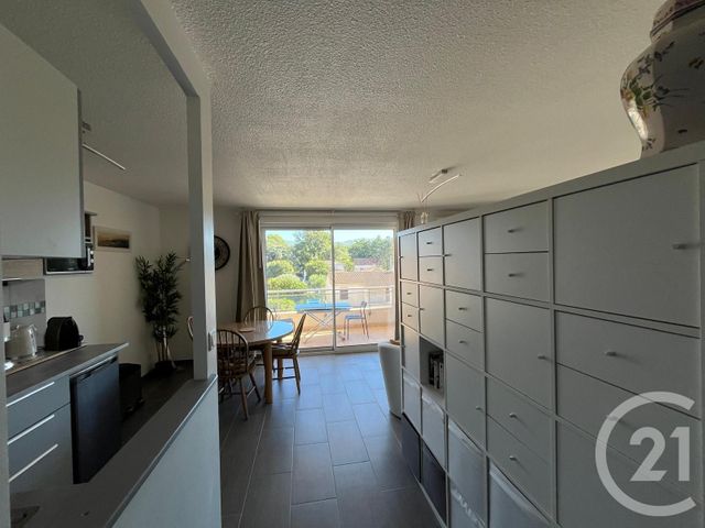 Appartement Studio &agrave; louer - 1 pi&egrave;ce - 31,60 m2 - La Ciotat - 13 - PROVENCE-ALPES-COTE-D-AZUR