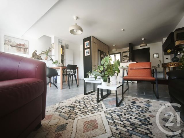 Appartement T3 &agrave; vendre - 3 pi&egrave;ces - 83,80 m2 - La Ciotat - 13 - PROVENCE-ALPES-COTE-D-AZUR