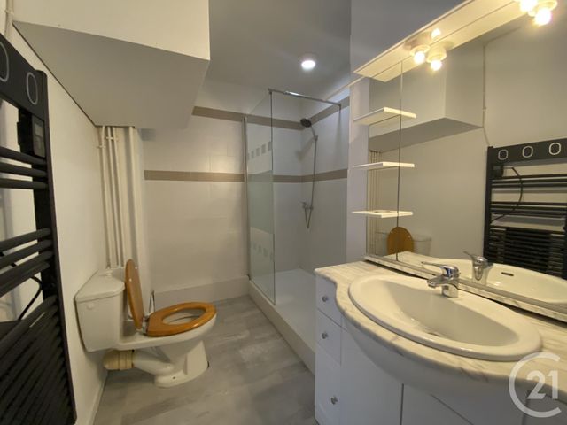 Appartement T2 &agrave; louer - 2 pi&egrave;ces - 50,14 m2 - St Cyr Sur Mer - 83 - PROVENCE-ALPES-COTE-D-AZUR