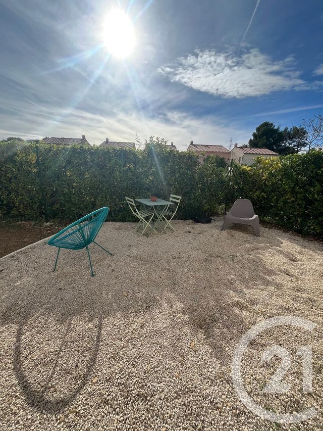 Appartement T1 &agrave; louer - 1 pi&egrave;ce - 34,01 m2 - La Ciotat - 13 - PROVENCE-ALPES-COTE-D-AZUR