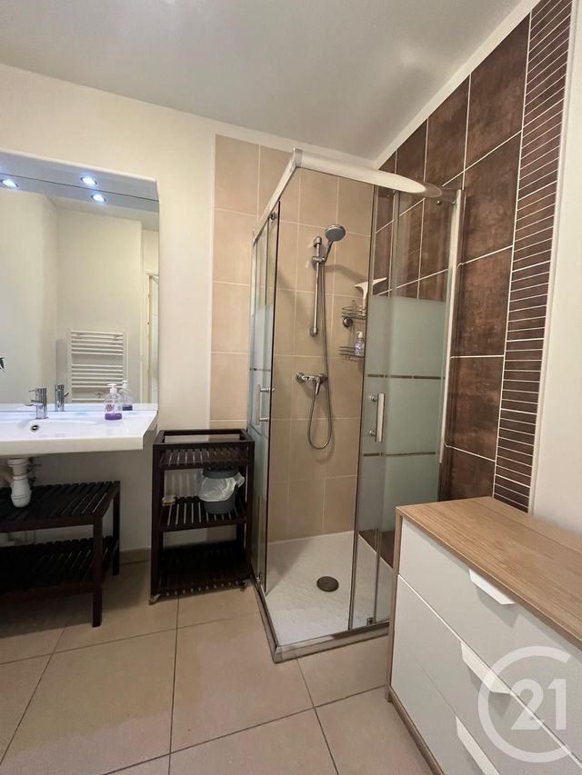 Appartement T1 &agrave; louer - 1 pi&egrave;ce - 34,01 m2 - La Ciotat - 13 - PROVENCE-ALPES-COTE-D-AZUR