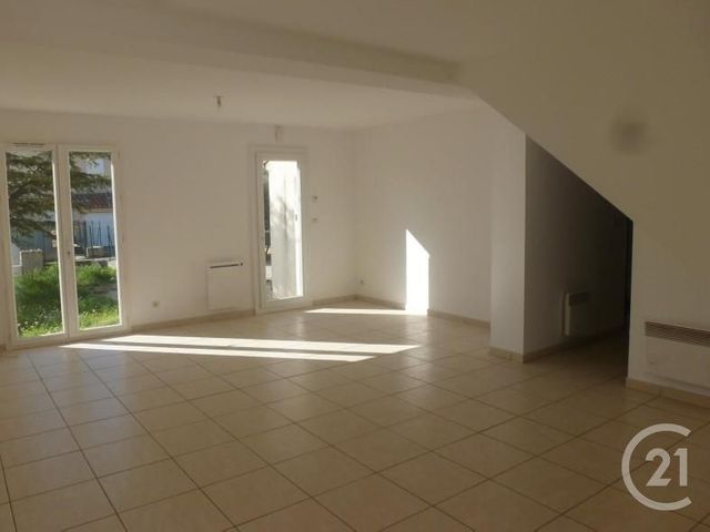 Maison &agrave; louer - 5 pi&egrave;ces - 90,25 m2 - La Ciotat - 13 - PROVENCE-ALPES-COTE-D-AZUR