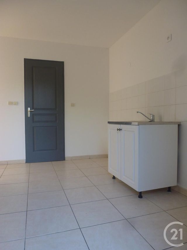 Maison &agrave; louer - 5 pi&egrave;ces - 90,25 m2 - La Ciotat - 13 - PROVENCE-ALPES-COTE-D-AZUR