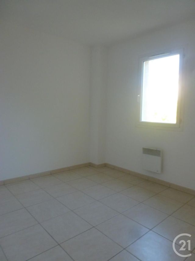 Maison &agrave; louer - 5 pi&egrave;ces - 90,25 m2 - La Ciotat - 13 - PROVENCE-ALPES-COTE-D-AZUR