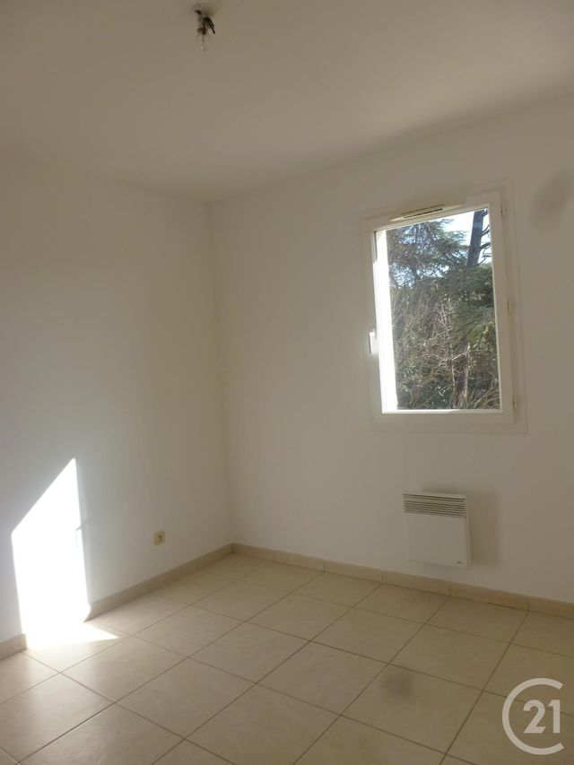 Maison &agrave; louer - 5 pi&egrave;ces - 90,25 m2 - La Ciotat - 13 - PROVENCE-ALPES-COTE-D-AZUR