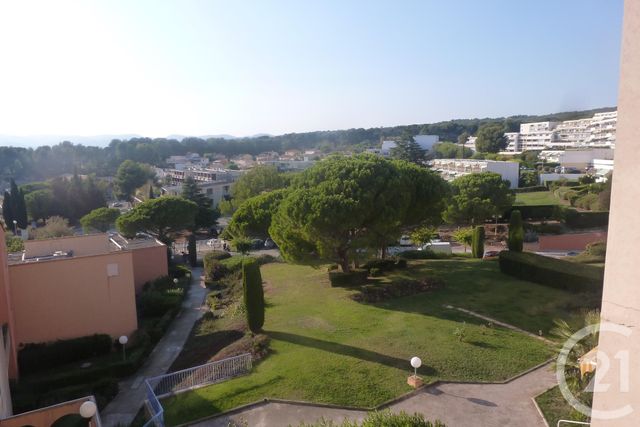 Appartement T2 &agrave; louer - 2 pi&egrave;ces - 32 m2 - La Ciotat - 13 - PROVENCE-ALPES-COTE-D-AZUR