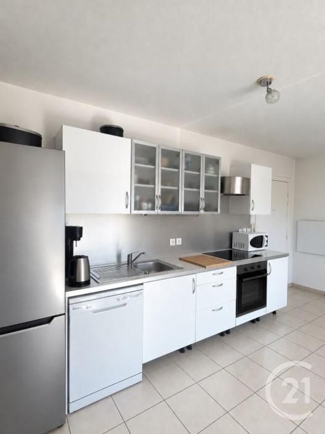 Appartement F2 &agrave; louer - 2 pi&egrave;ces - 43 m2 - La Ciotat - 13 - PROVENCE-ALPES-COTE-D-AZUR