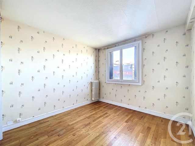 Appartement F5 &agrave; vendre - 5 pi&egrave;ces - 79,89 m2 - Fresnes - 94 - ILE-DE-FRANCE