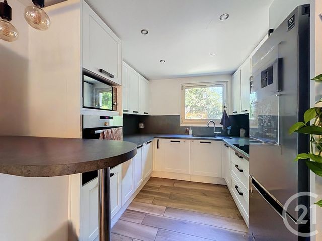 Appartement F4 &agrave; louer - 4 pi&egrave;ces - 62,83 m2 - Fresnes - 94 - ILE-DE-FRANCE