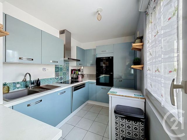 Appartement F4 &agrave; louer - 4 pi&egrave;ces - 73,48 m2 - Fresnes - 94 - ILE-DE-FRANCE