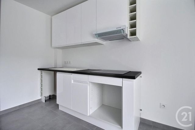 Maison &agrave; louer - 5 pi&egrave;ces - 105,60 m2 - L Hay Les Roses - 94 - ILE-DE-FRANCE