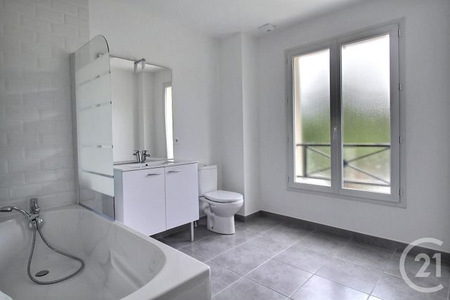 Maison &agrave; louer - 5 pi&egrave;ces - 105,60 m2 - L Hay Les Roses - 94 - ILE-DE-FRANCE
