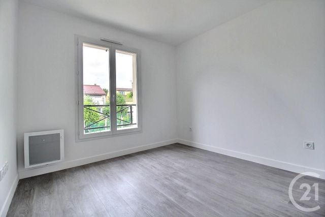 Maison &agrave; louer - 5 pi&egrave;ces - 105,60 m2 - L Hay Les Roses - 94 - ILE-DE-FRANCE