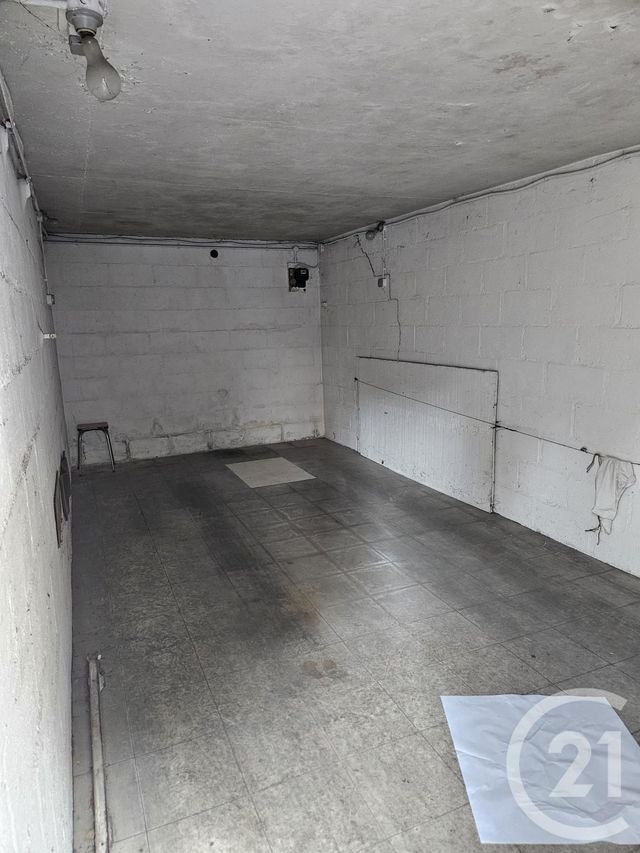 Parking à vendre - 16 m2 - Fresnes - 94 - ILE-DE-FRANCE