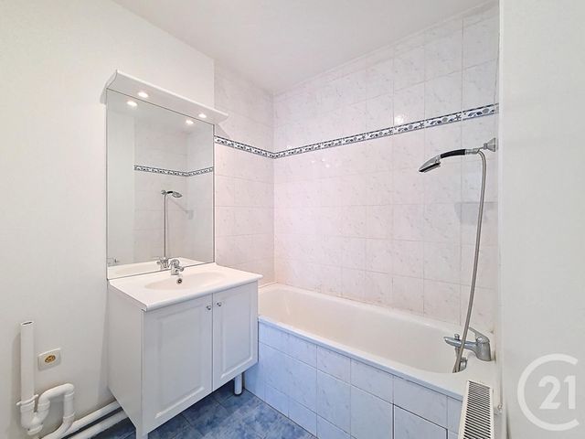 Appartement F2 à vendre - 2 pièces - 47,83 m2 - Fresnes - 94 - ILE-DE-FRANCE