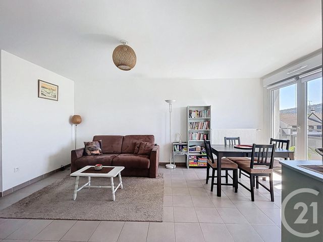 Appartement F4 à vendre - 4 pièces - 79,40 m2 - Fresnes - 94 - ILE-DE-FRANCE