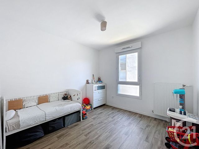 Appartement F4 à vendre - 4 pièces - 79,40 m2 - Fresnes - 94 - ILE-DE-FRANCE