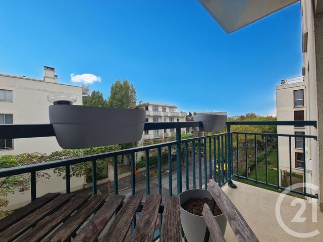Appartement F5 à vendre - 5 pièces - 70,50 m2 - Fresnes - 94 - ILE-DE-FRANCE