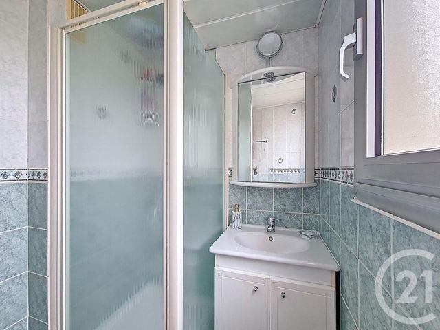 Appartement F5 à vendre - 5 pièces - 70,50 m2 - Fresnes - 94 - ILE-DE-FRANCE