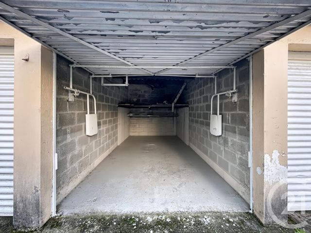 parking - FRESNES - 94