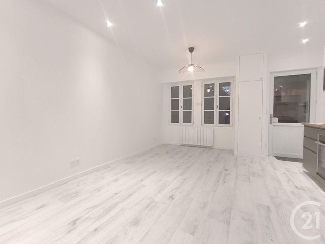 Appartement F2 à louer - 2 pièces - 33,76 m2 - Wissous - 91 - ILE-DE-FRANCE