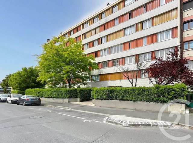 Appartement F2 à vendre - 2 pièces - 60,78 m2 - Fresnes - 94 - ILE-DE-FRANCE