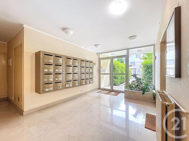 Appartement F2 à vendre - 2 pièces - 60,78 m2 - Fresnes - 94 - ILE-DE-FRANCE