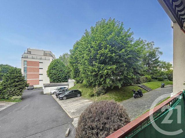 Appartement F2 à vendre - 2 pièces - 60,78 m2 - Fresnes - 94 - ILE-DE-FRANCE