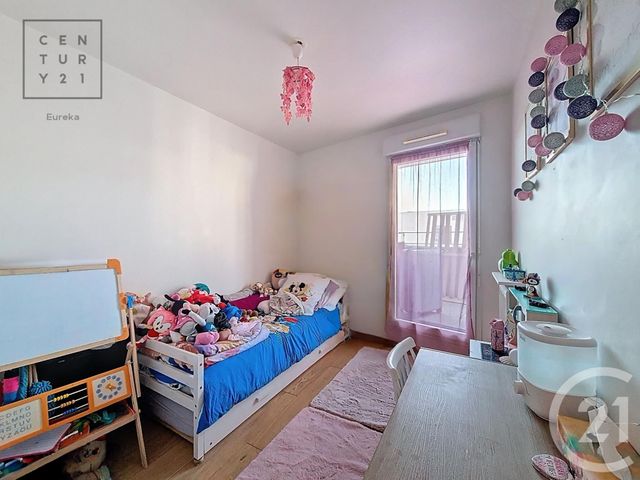 Appartement F4 &agrave; vendre - 4 pi&egrave;ces - 79,21 m2 - Fresnes - 94 - ILE-DE-FRANCE