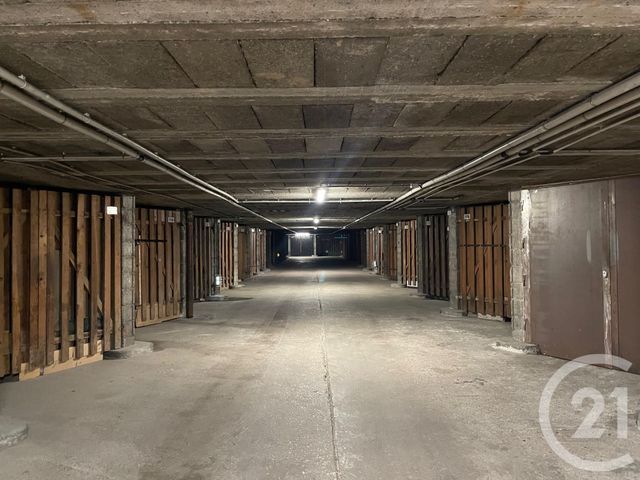 Parking &agrave; vendre - 12 m2 - Fresnes - 94 - ILE-DE-FRANCE