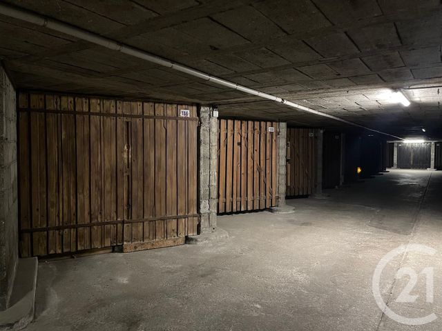 Parking &agrave; vendre - 12 m2 - Fresnes - 94 - ILE-DE-FRANCE