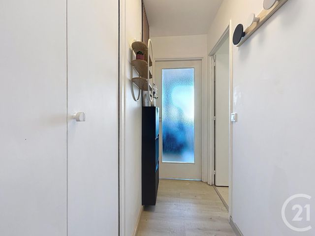 Appartement F1 &agrave; louer - 1 pi&egrave;ce - 26,54 m2 - Fresnes - 94 - ILE-DE-FRANCE