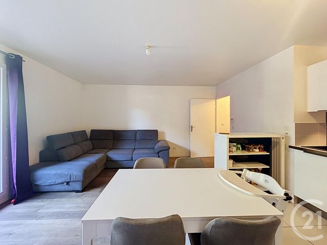 Appartement F3 &agrave; louer - 3 pi&egrave;ces - 62,41 m2 - Fresnes - 94 - ILE-DE-FRANCE