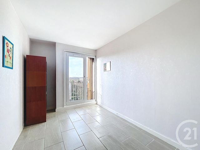 Appartement F5 &agrave; vendre - 5 pi&egrave;ces - 84,42 m2 - Fresnes - 94 - ILE-DE-FRANCE